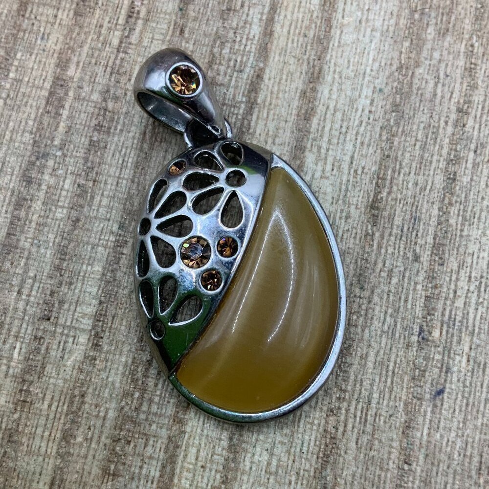 Lia Sophia Ambrosia Glass Cat's Eye Crystal Silver Tone Pendant